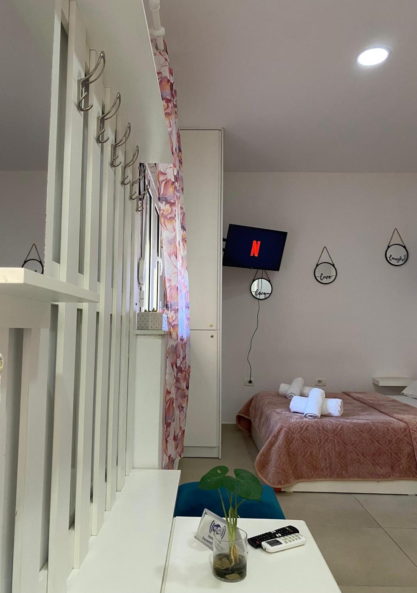Ayso Inn Tirana City Center Esterno foto